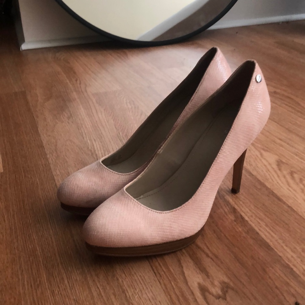 Calvin Klein Pink (Blush) Pumps